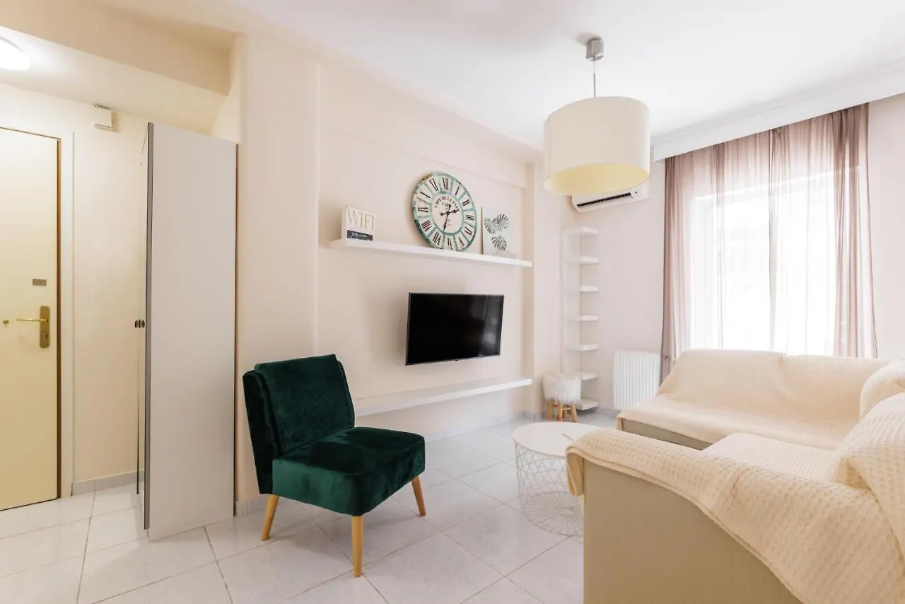 Art Central Suites Szaloniki 0*,  Görögország